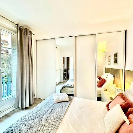 Daire Invalides Eiffel Towel Beaugrenelle Paris